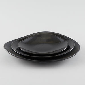 Clam Shape Plate - Black (S)