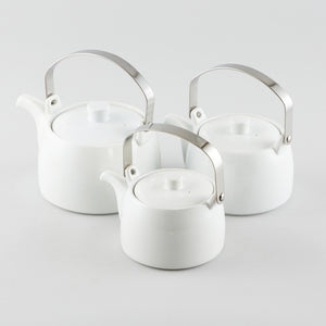 Tea Pot with Metal Handle - White (S) 24 fl oz.