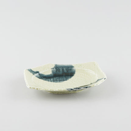 Sage Tint Rough-Edged Round Plate