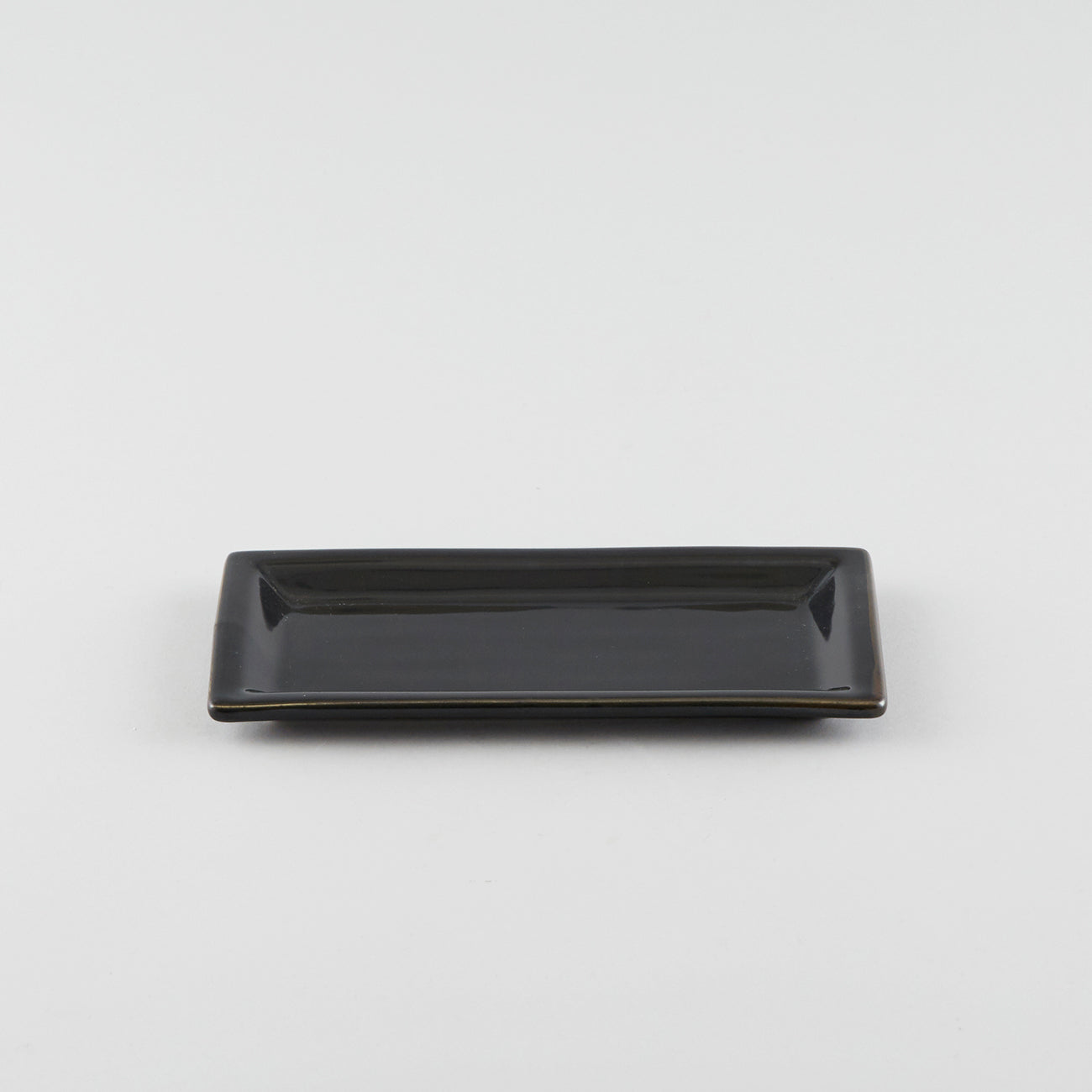 Rectangle Plate with Raised Rim - Black