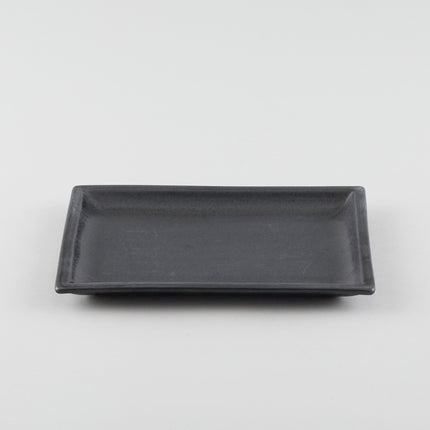 Rectangle Plate with Risen Rim - Black (L)