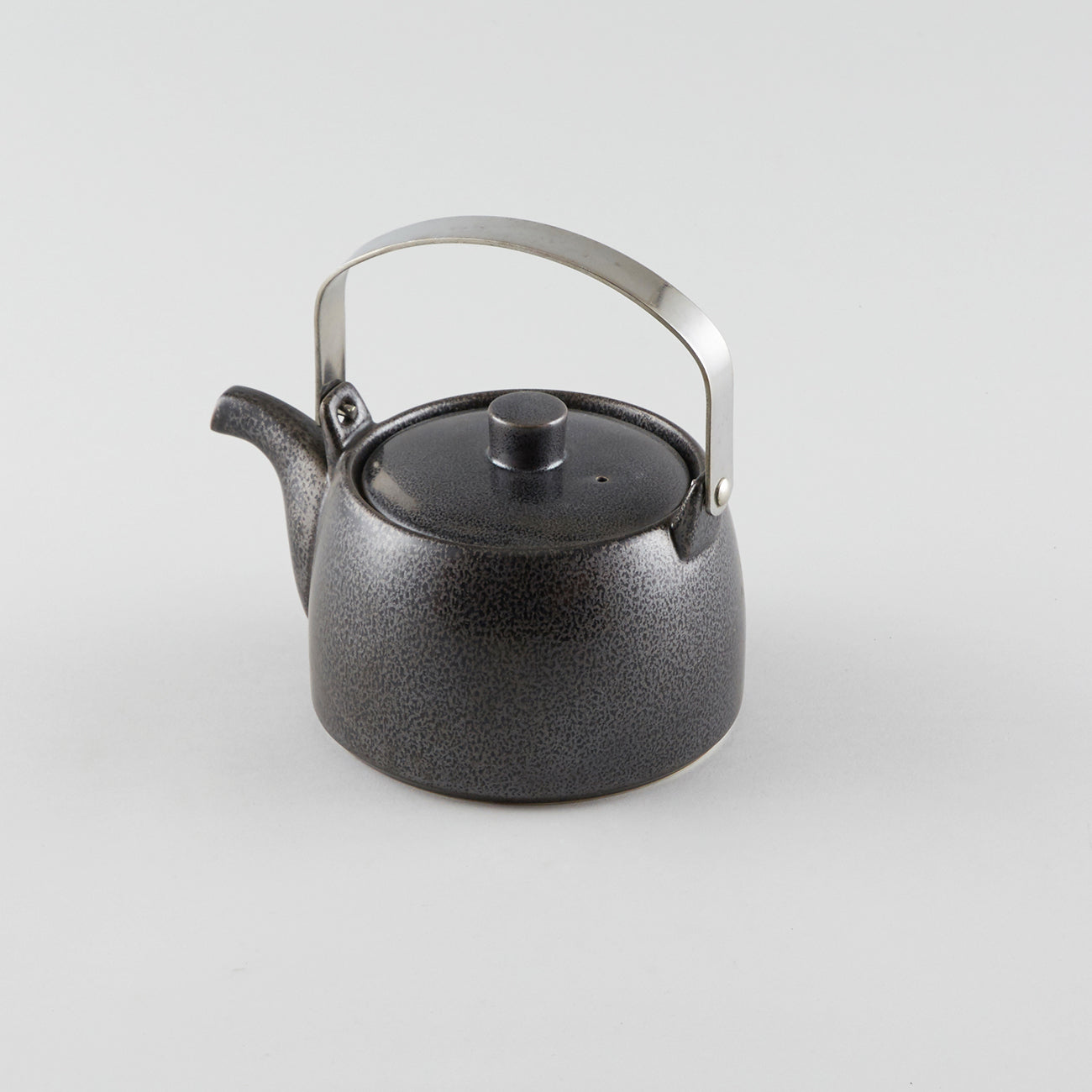 Tea Pot withMetal Handle - Black (M)