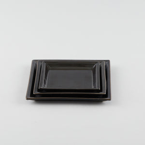 Square Plate with Risen Narrow Rim - Black (M)